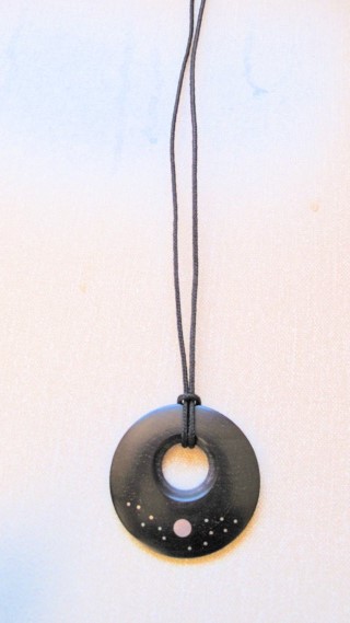 Geoff Horsfield's commended <br>pendant